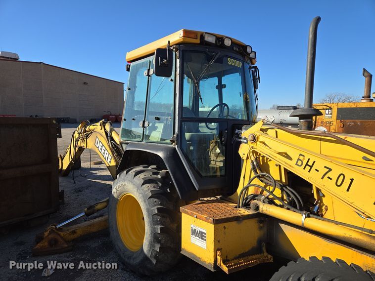 image for item EQ3837 2000 John Deere  410E backhoe