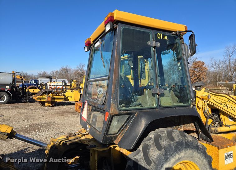 image for item EQ3837 2000 John Deere  410E backhoe