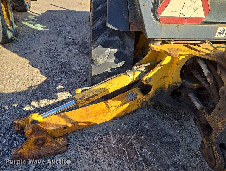 image for item EQ3837 2000 John Deere  410E backhoe