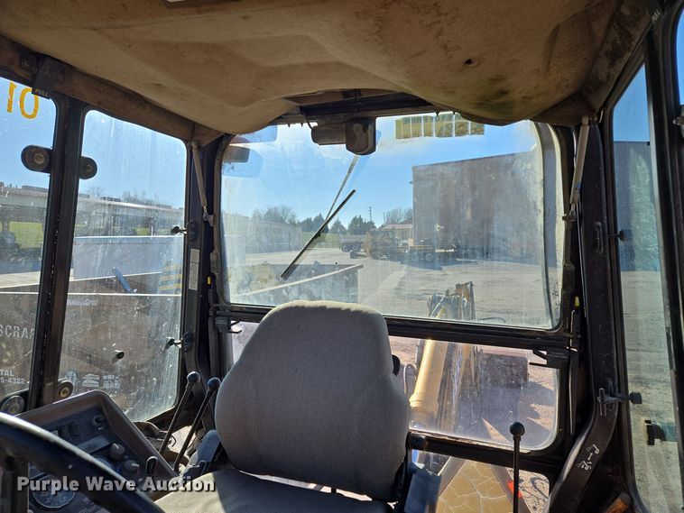 image for item EQ3837 2000 John Deere  410E backhoe