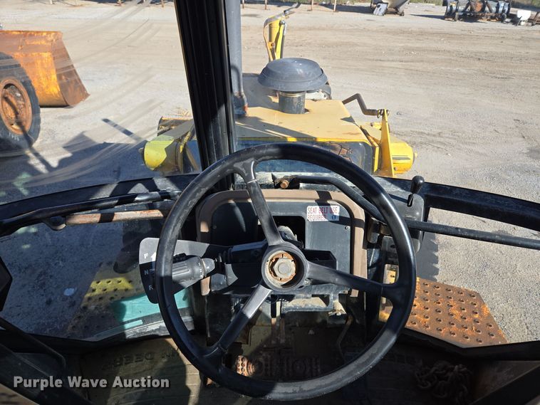 image for item EQ3837 2000 John Deere  410E backhoe