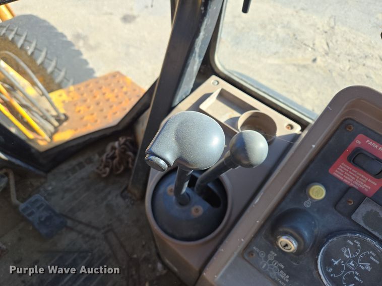 image for item EQ3837 2000 John Deere  410E backhoe