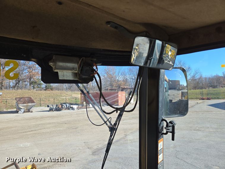 image for item EQ3837 2000 John Deere  410E backhoe