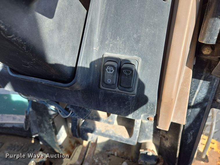 image for item EQ3837 2000 John Deere  410E backhoe