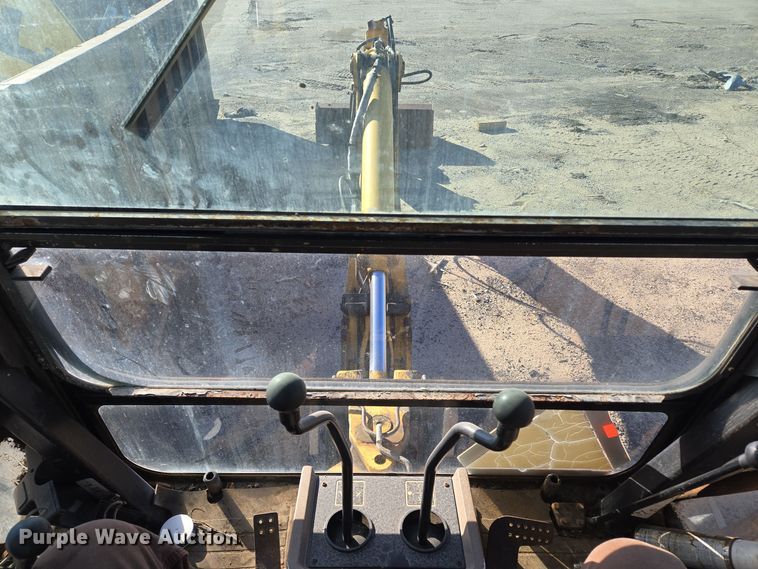 image for item EQ3837 2000 John Deere  410E backhoe