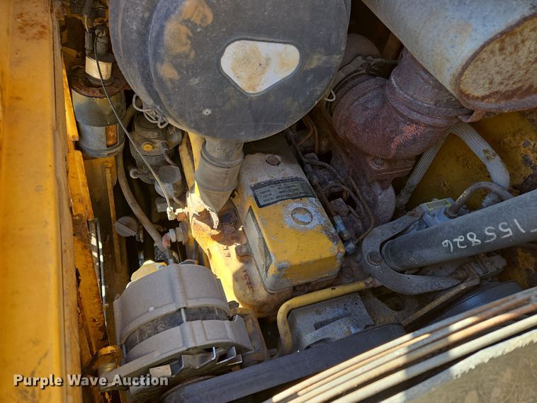 image for item EQ3837 2000 John Deere  410E backhoe