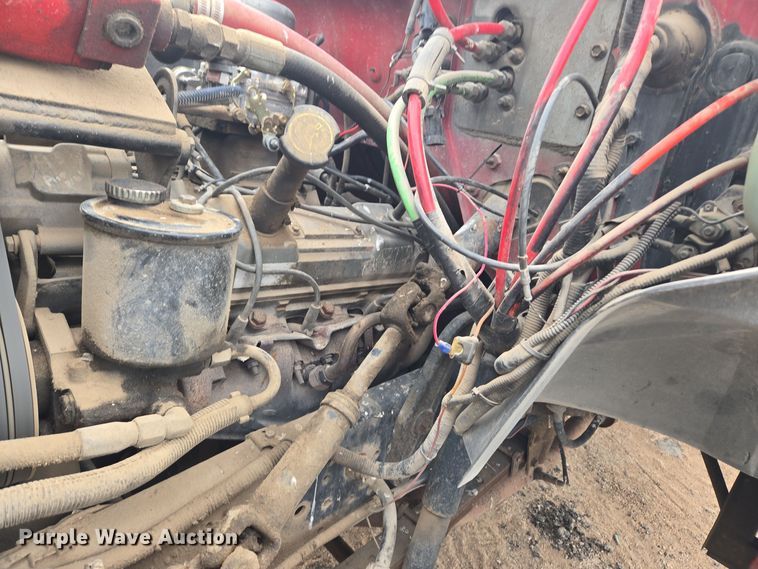 image for item ER5046 1995 Ford F700 spreader truck