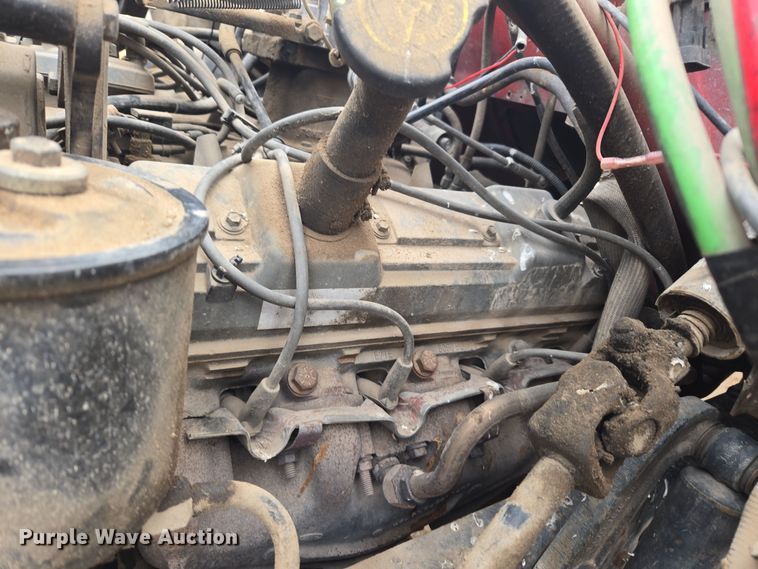 image for item ER5046 1995 Ford F700 spreader truck