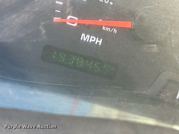 image for item ER8093 2004 Ford F550 Super Duty bucket truck