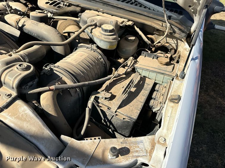 image for item ER8093 2004 Ford F550 Super Duty bucket truck