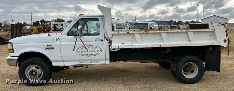 image for item ER8212 1993 Ford F450 Super Duty dump truck