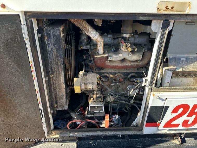 image for item ER8436 Whisperwatt DCA-25SSIU generator