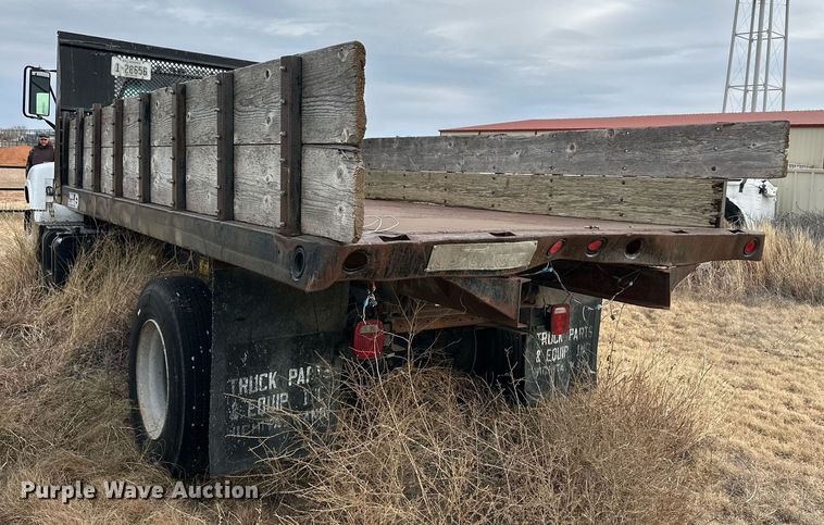 image for item ER8532 2000 GMC C6500 dump flatbed truck