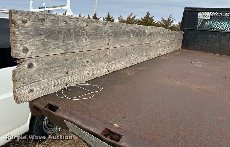 image for item ER8532 2000 GMC C6500 dump flatbed truck