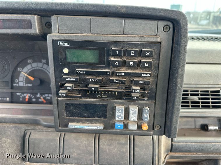 image for item ER8532 2000 GMC C6500 dump flatbed truck