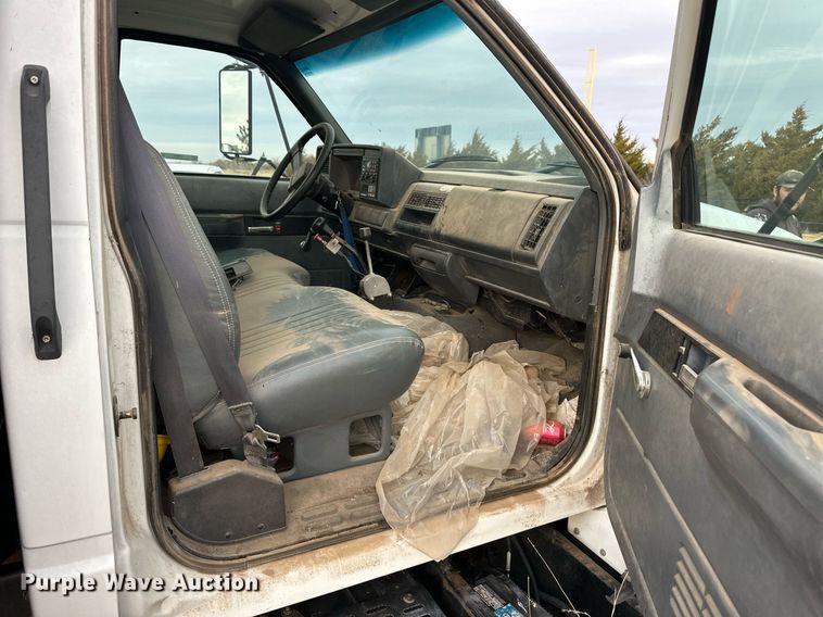 image for item ER8532 2000 GMC C6500 dump flatbed truck