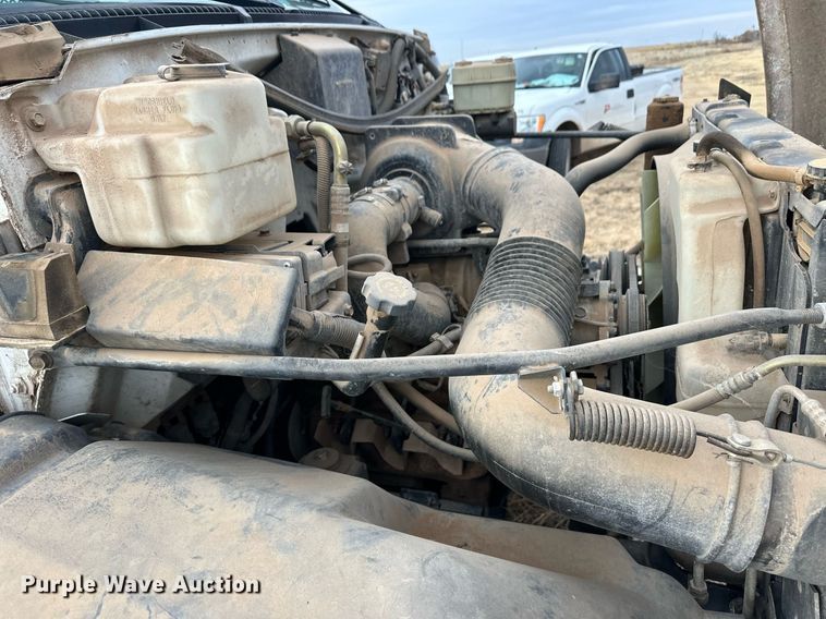 image for item ER8532 2000 GMC C6500 dump flatbed truck