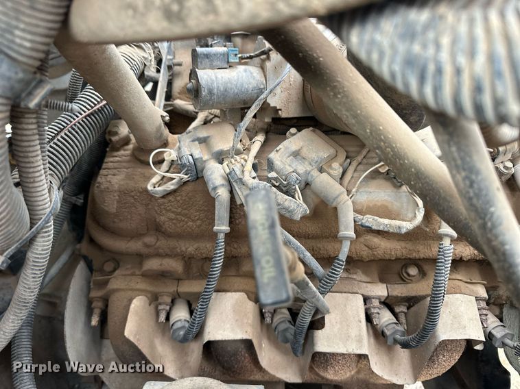 image for item ER8532 2000 GMC C6500 dump flatbed truck