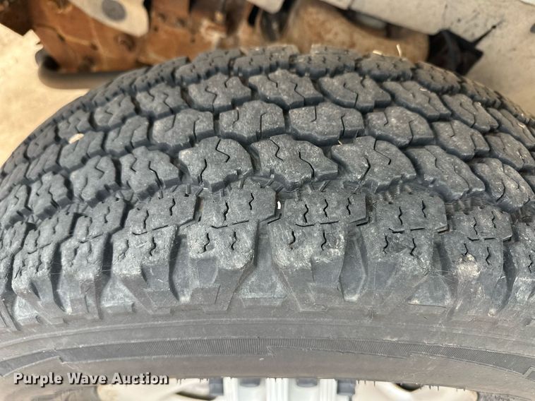 image for item ER8534 2004 Chevrolet Express 3500 van