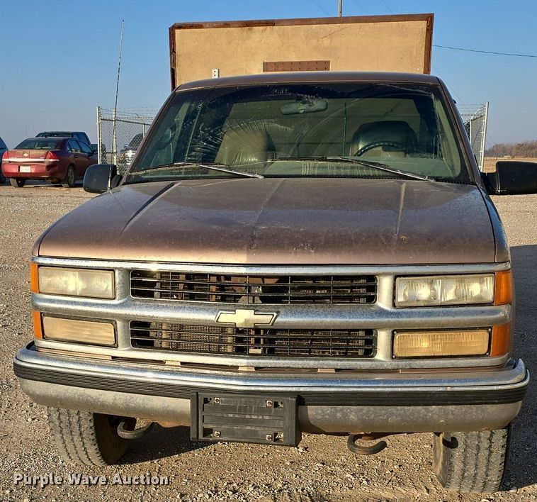 image for item LX9006 1996 Chevrolet K1500 Ext. Cab pickup truck
