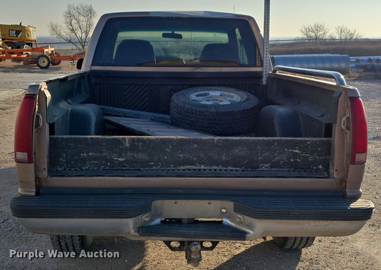 image for item LX9006 1996 Chevrolet K1500 Ext. Cab pickup truck