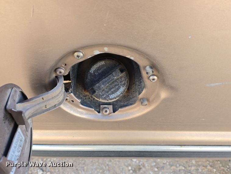 image for item LX9006 1996 Chevrolet K1500 Ext. Cab pickup truck