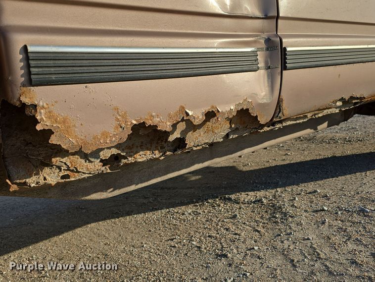 image for item LX9006 1996 Chevrolet K1500 Ext. Cab pickup truck