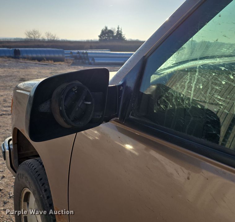 image for item LX9006 1996 Chevrolet K1500 Ext. Cab pickup truck