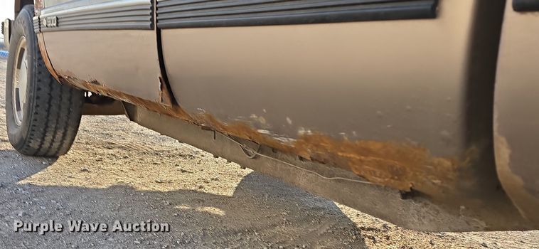 image for item LX9006 1996 Chevrolet K1500 Ext. Cab pickup truck