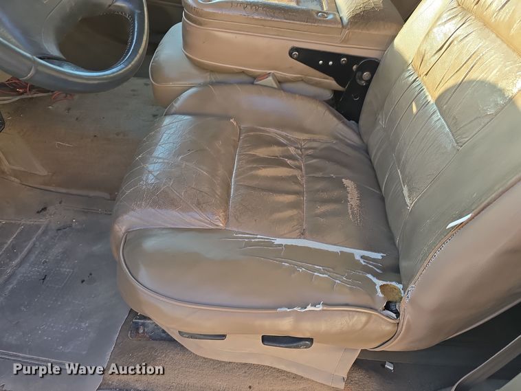 image for item LX9006 1996 Chevrolet K1500 Ext. Cab pickup truck