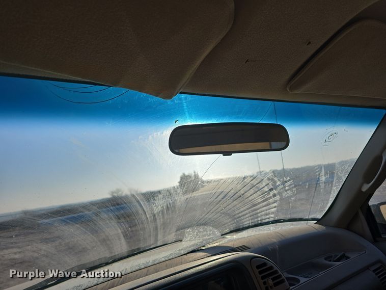 image for item LX9006 1996 Chevrolet K1500 Ext. Cab pickup truck