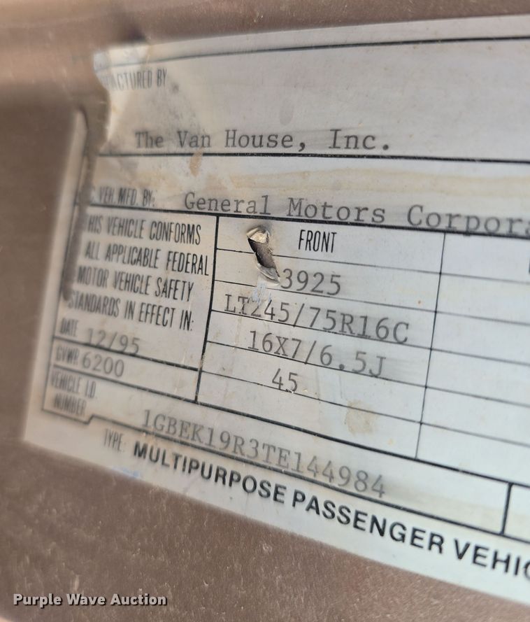 image for item LX9006 1996 Chevrolet K1500 Ext. Cab pickup truck