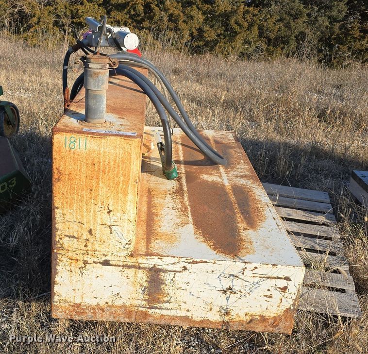 image for item LX9010 (3) auxiliary fuel tanks