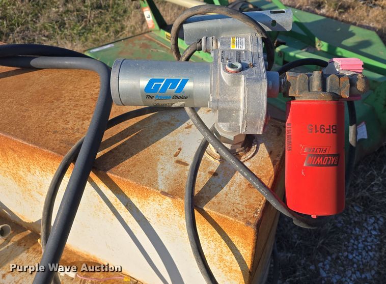 image for item LX9010 (3) auxiliary fuel tanks