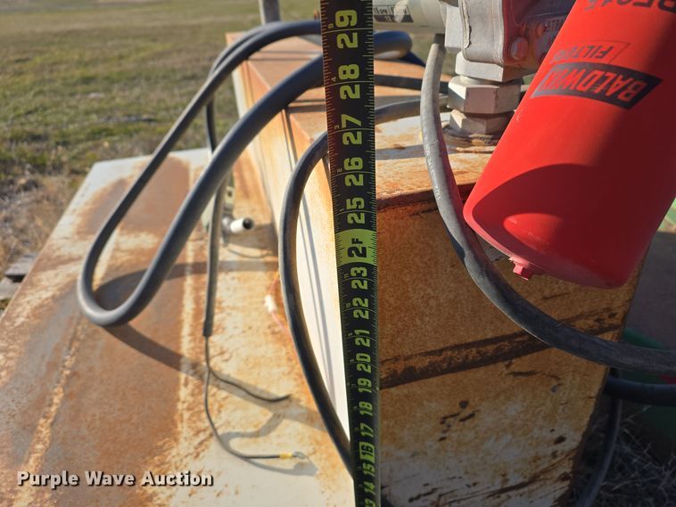 image for item LX9010 (3) auxiliary fuel tanks