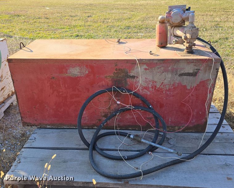 image for item LX9010 (3) auxiliary fuel tanks