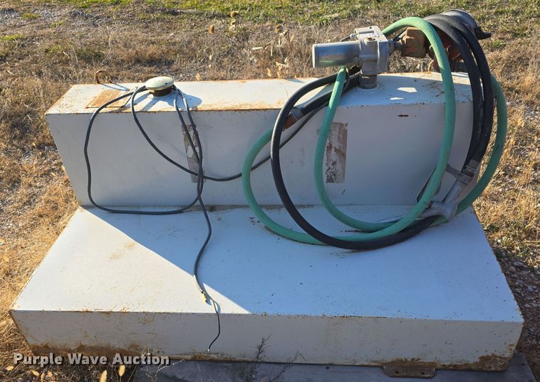 image for item LX9010 (3) auxiliary fuel tanks