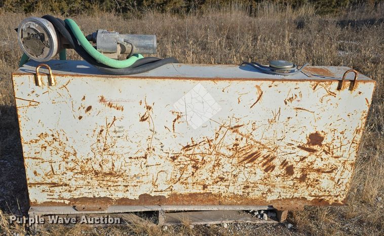 image for item LX9010 (3) auxiliary fuel tanks