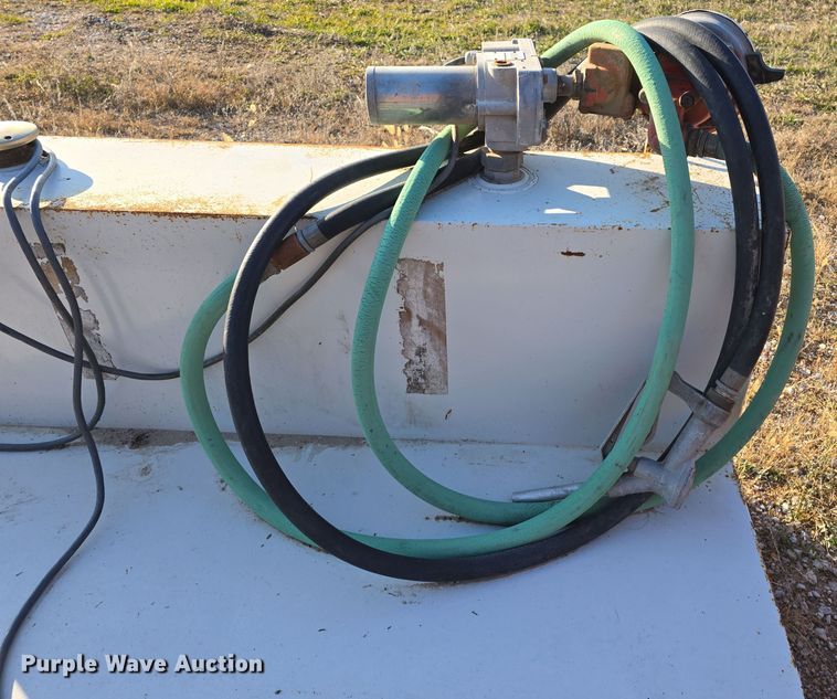 image for item LX9010 (3) auxiliary fuel tanks