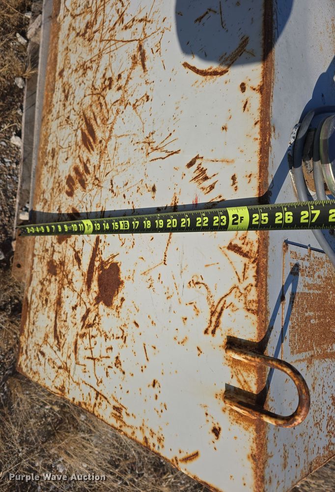 image for item LX9010 (3) auxiliary fuel tanks