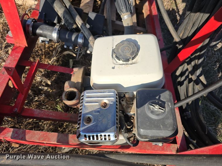 image for item LX9011 Turf sprayer