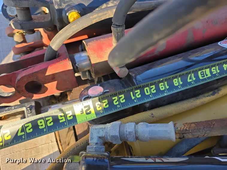 image for item LX9012 (13) hydraulic cylinders