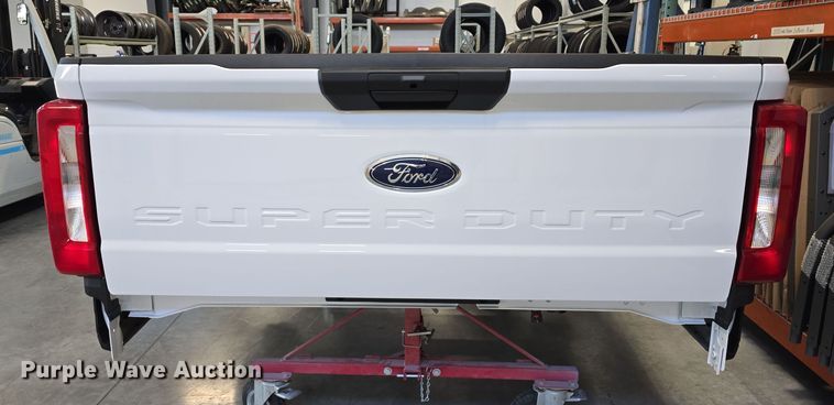 image for item LX9015 Ford pickup truck bed
