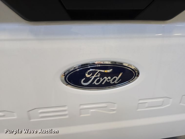 image for item LX9015 Ford pickup truck bed