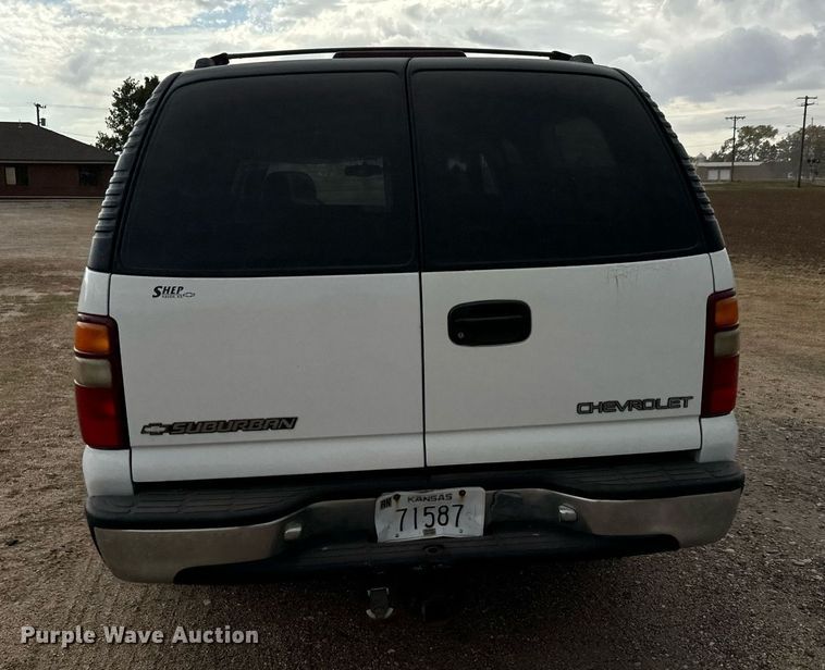 image for item MS9847 2001 Chevrolet  Suburban K1500 SUV