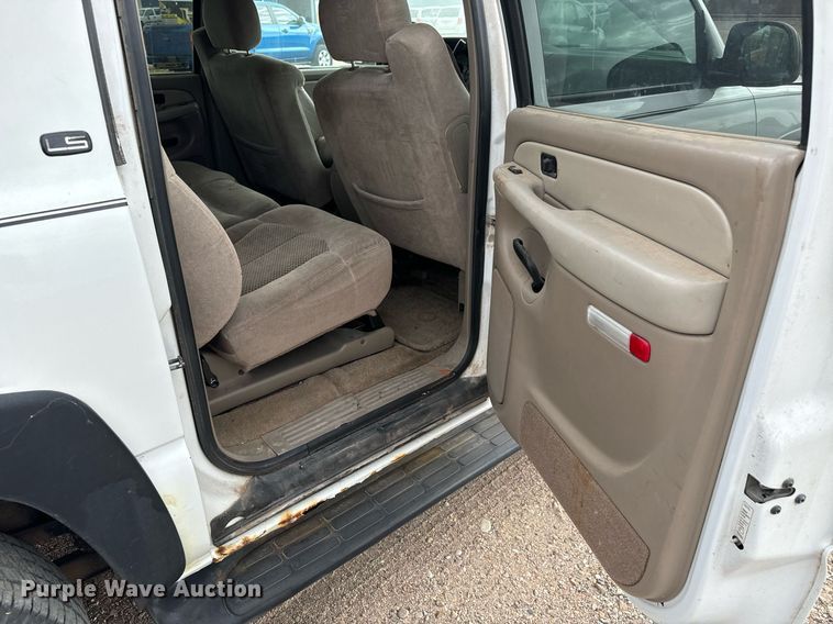 image for item MS9847 2001 Chevrolet  Suburban K1500 SUV