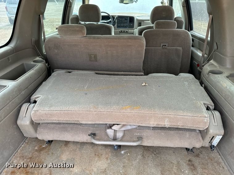 image for item MS9847 2001 Chevrolet  Suburban K1500 SUV