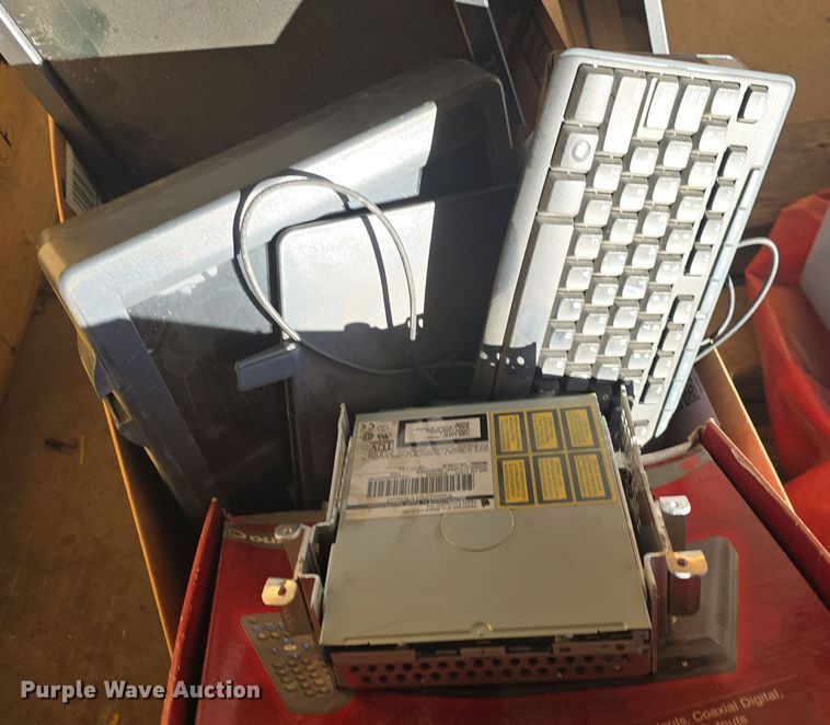 image for item NI9316 Office supplies