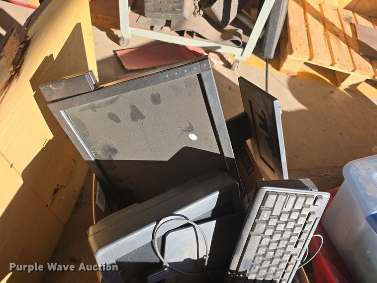 image for item NI9316 Office supplies