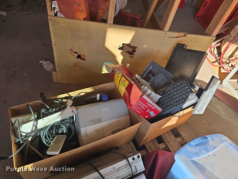 image for item NI9316 Office supplies